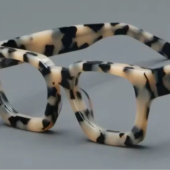 Chic leopard frames - Picture 2 of 2